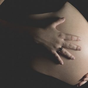 Participation séance photo grossesse + naissance en studio<br> Objectif 58 000 F