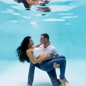 Participation séance photo grossesse sous l'eau<br> Objectif 100 000 F